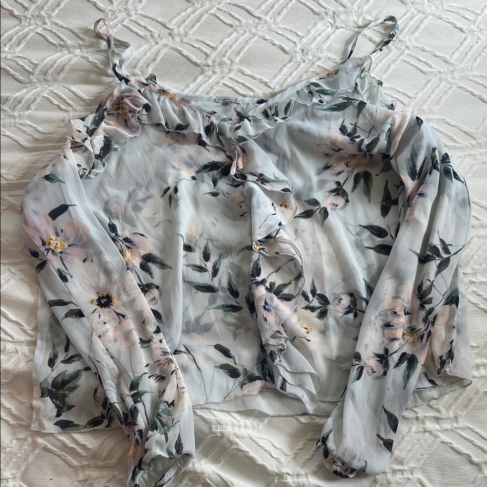 Charlotte Russe Floral Ruffle Blouse - Soft Gray and Pink